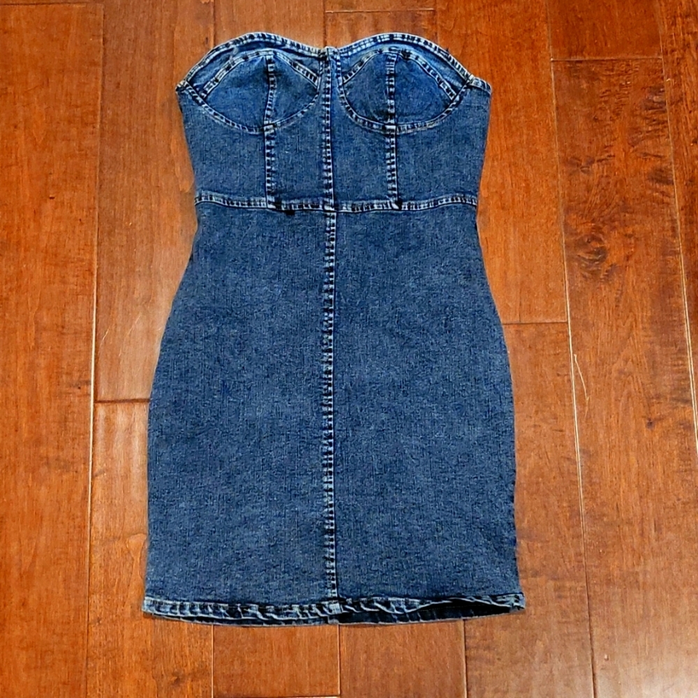 Strapless waist slimming Jean mini dress 👗